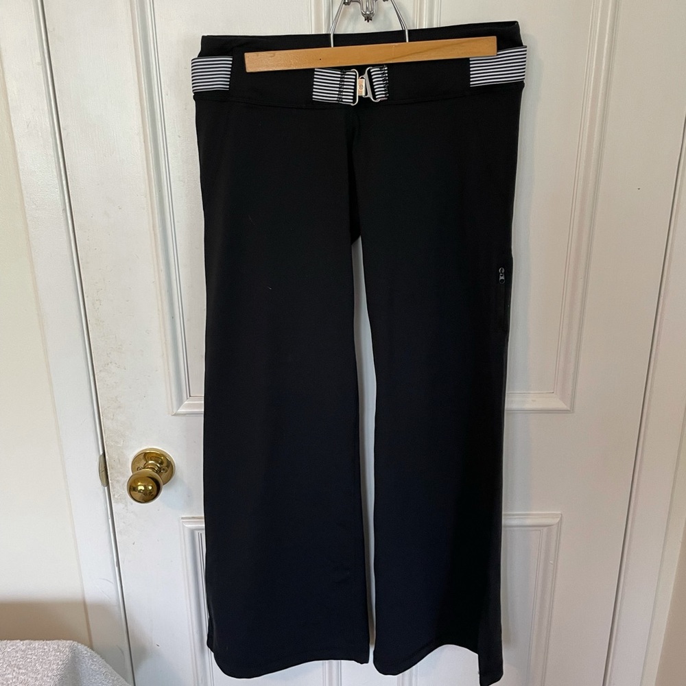 Rare Belt It Out Lululemon Pants